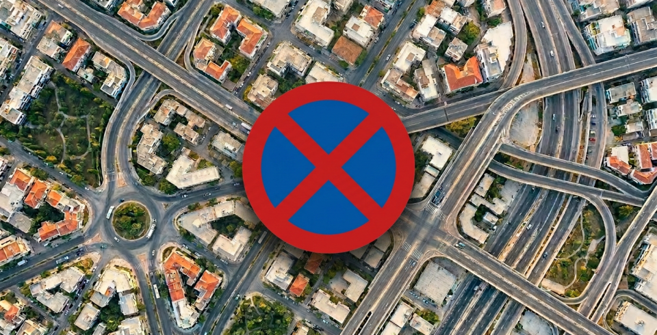 City map with highlighted traffic zones and two main junctions